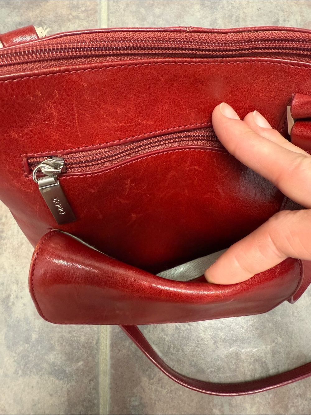 Hobo International Vintage Minimalist Crossbody - Picture 5 of 14